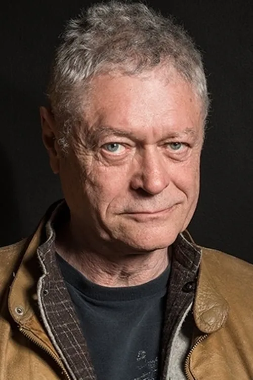 Bryony Dixon ha trabajado con Pierre-William Glenn en 1 ocasiones