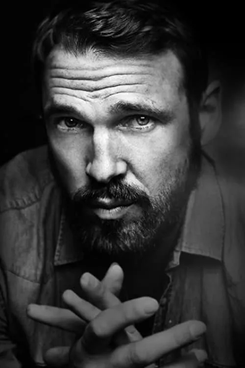 Pieter Embrechts interpretando a