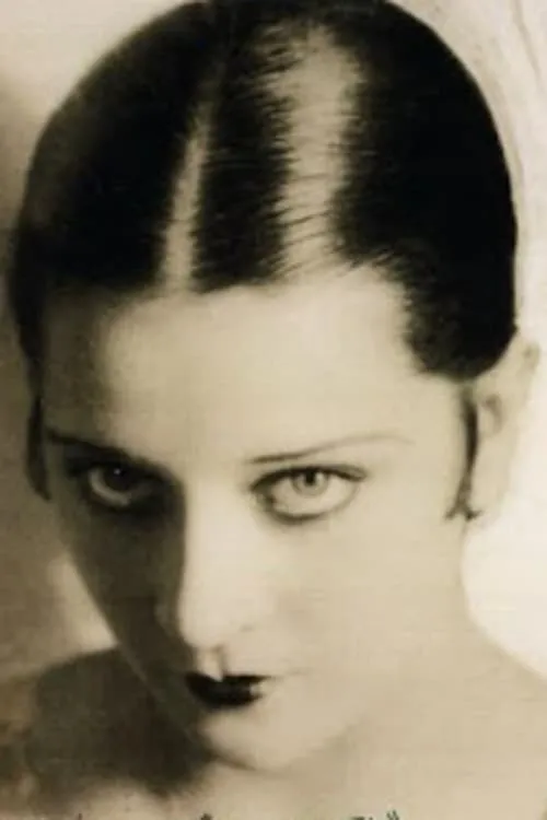 Pilar Arcos interpretando a Gertrudis