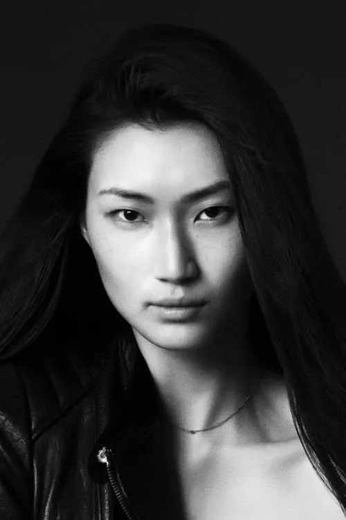 Melanie Blake Roth ha trabajado con Ping Hue en 1 ocasiones