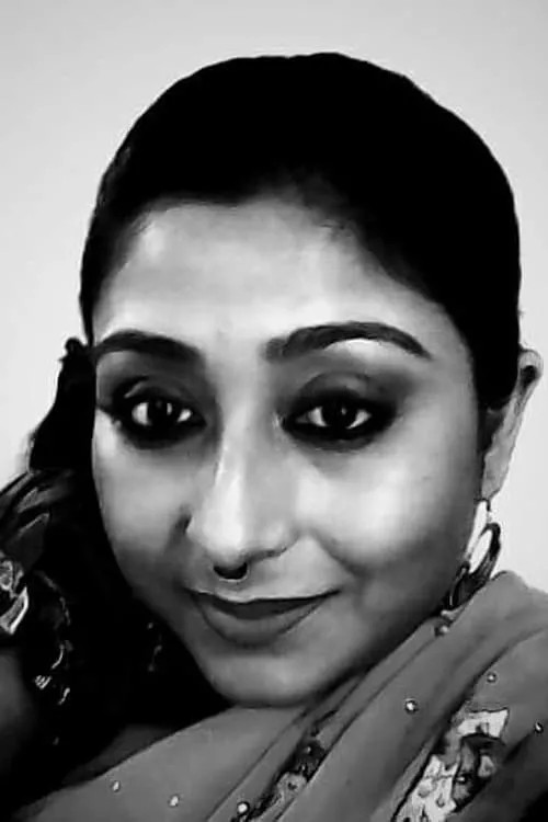 Pinky Banerjee interpretando a 