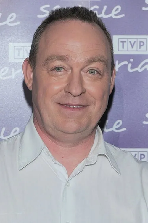 Piotr Kąkolewski interpretando a