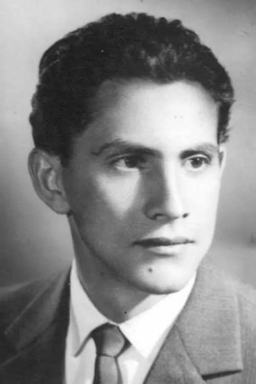 Piro Milkani interpretando a Mehmet Rexhepi