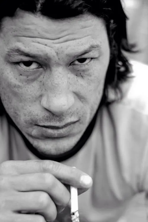 Artjom Gilz ha trabajado con Poal Cairo en 1 ocasiones