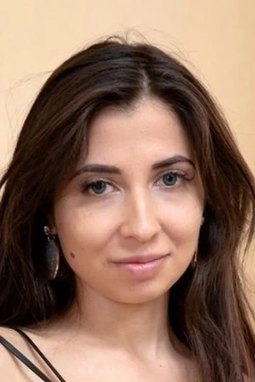 Lou ha trabajado con Polina Sweet en 1 ocasiones