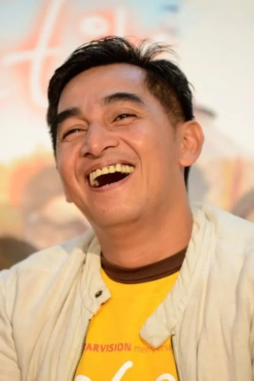 Ponco Buwono — personaje: Denny