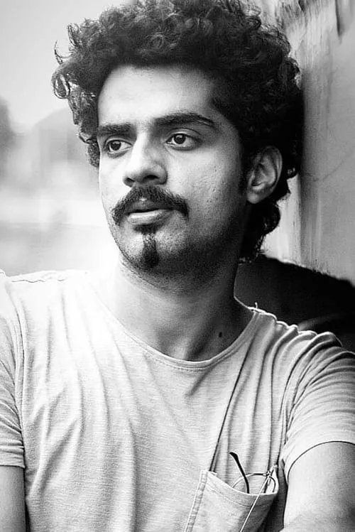 Priyank Tiwari — personaje: Samarth / Lotu