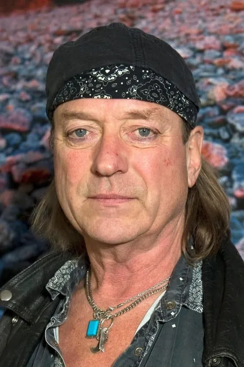 Peter Lundblad ha trabajado con Pugh Rogefeldt en 1 ocasiones