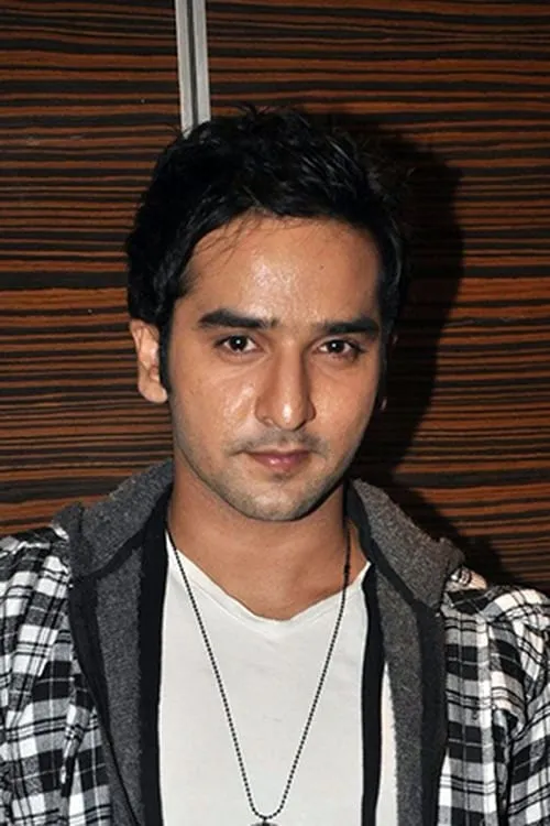 Manoj Mishra ha trabajado con Puru Chibber en 1 ocasiones