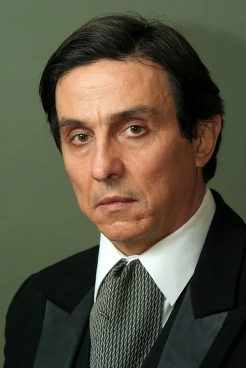 Pyotr Semak interpretando a Khokhmach