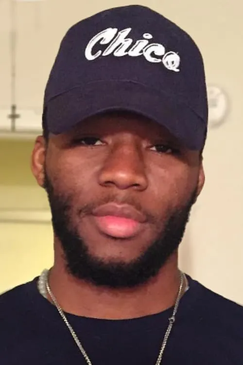 Quincy LaVallais interpretando a Self