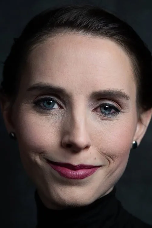 Rachael Denhollander interpretando a Self