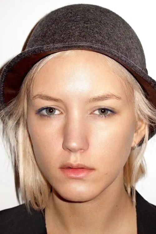 Tom Jarmusch ha trabajado con Rachel Chandler en 1 ocasiones