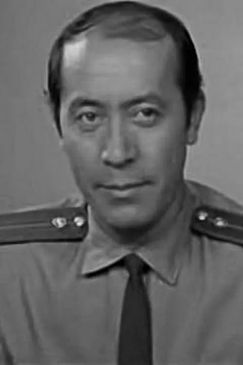 ?????? ??????????????? ha trabajado con Раджаб Адашев en 2 ocasiones