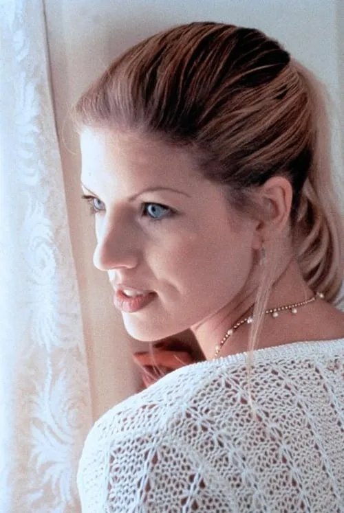 Raelyn Saalman interpretando a Traci