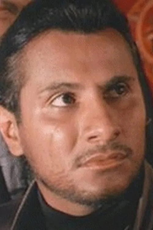 Rafael H. Robledo interpretando a Rudy Guzman