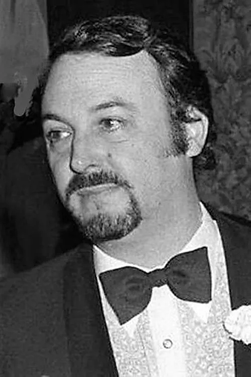 Rafael Romero Marchent interpretando a Judge 2