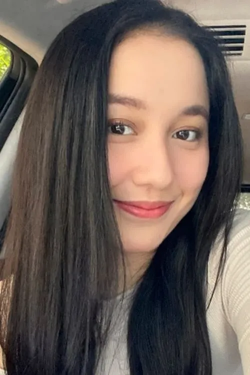 Andrew Barrett ha trabajado con Rakhena Putri en 1 ocasiones