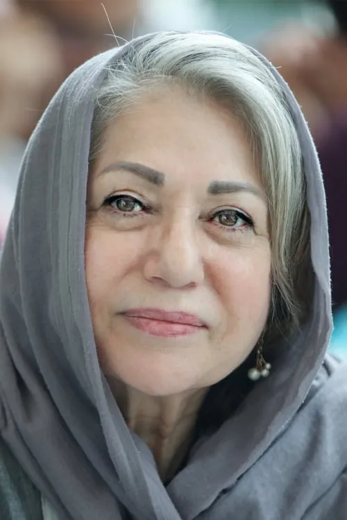 ??? ??????? ha trabajado con Rakhshan Banietemad en 1 ocasiones