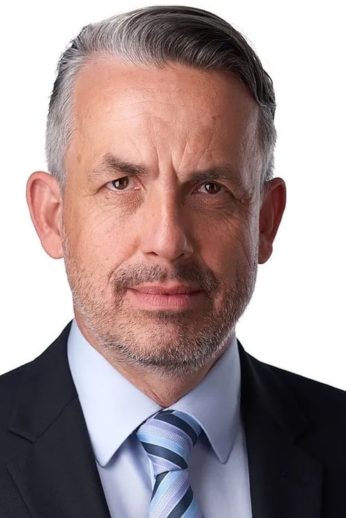 Ralph Berkin interpretando a Anthropologist