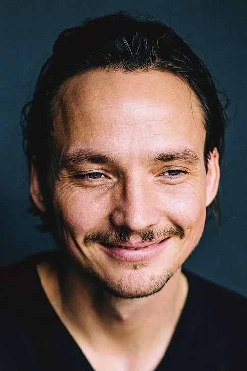 Ralph Kretschmar interpretando a Gregor