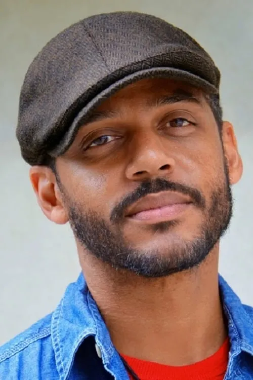 Randy J. Goodwin interpretando a Barry