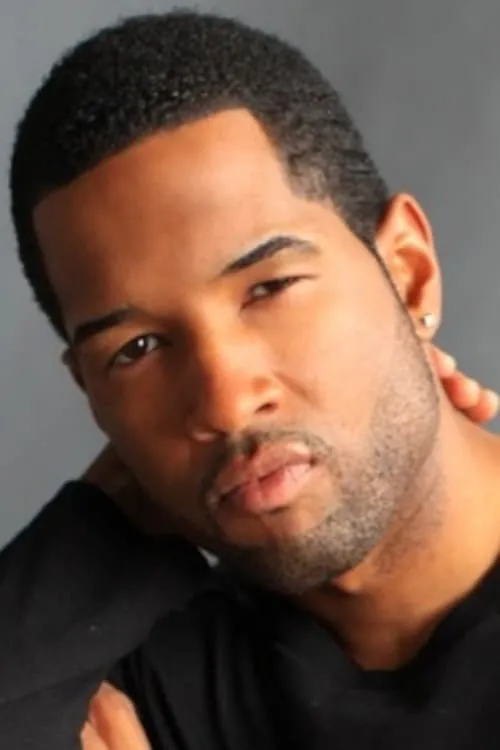 Rashawn Underdue interpretando a Clyde