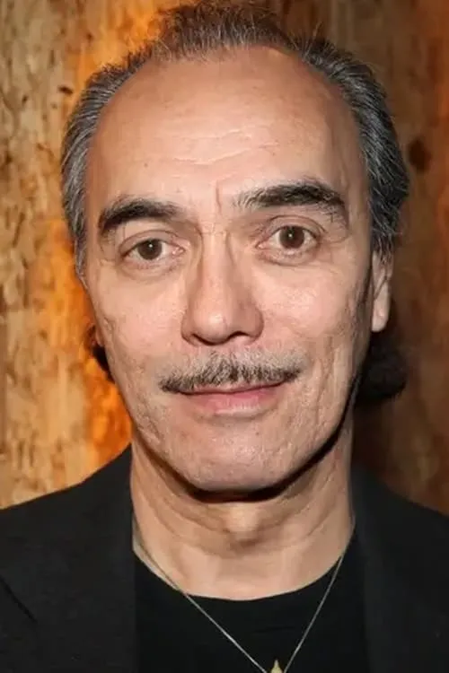 Lydia Gaston ha trabajado con Raul Aranas en 1 ocasiones