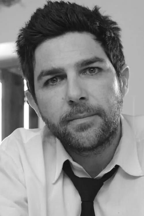 Eduardo Martínez Fuster ha trabajado con Raúl Julve en 1 ocasiones