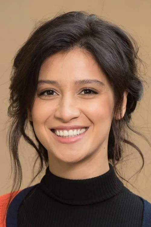 Равшана Куркова interpretando a Stella