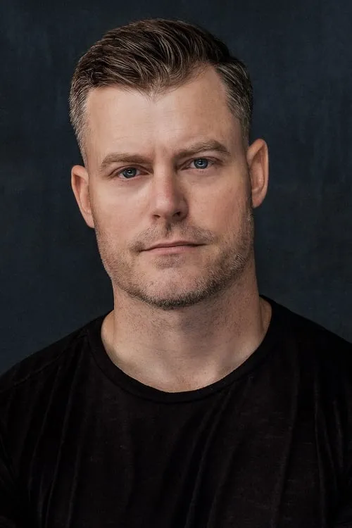 Max Crumm ha trabajado con Rawson Marshall Thurber en 1 ocasiones