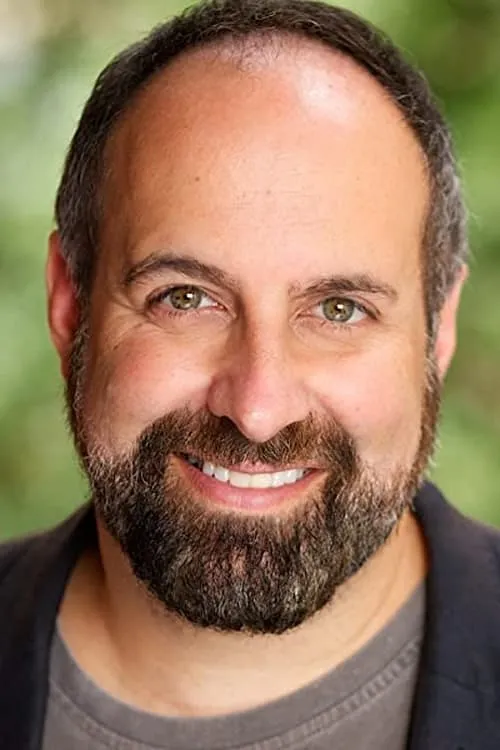 Ray Nicholas Hosack interpretando a Kevin Vaughn