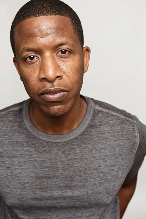 Nicholle Tom ha trabajado con Ray Stoney en 2 ocasiones