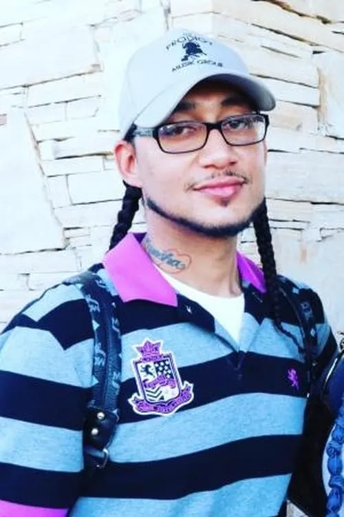 Trey Elliot ha trabajado con Rayshaun Strong en 1 ocasiones