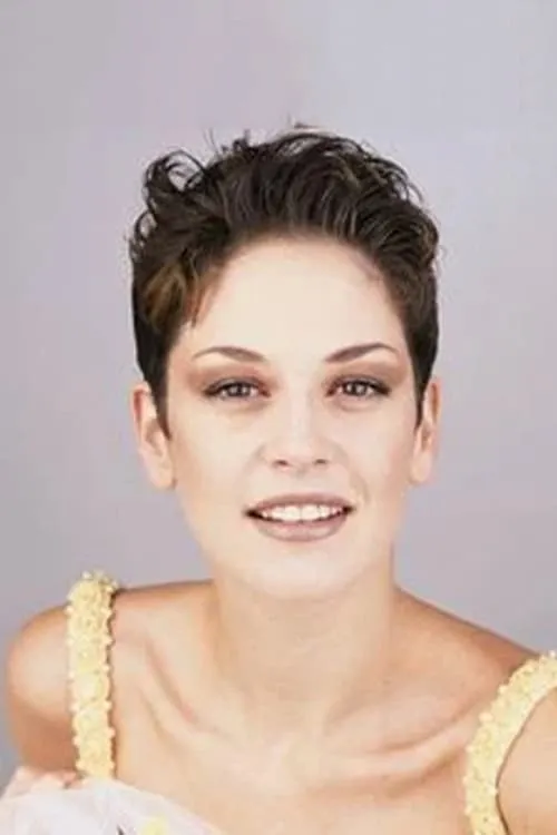 Rea Toutountzi interpretando a Rea