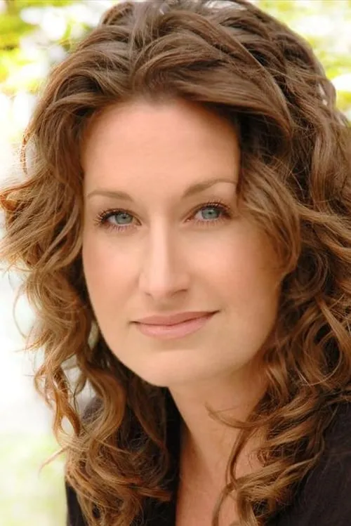 Rebecca Croll interpretando a Ysae