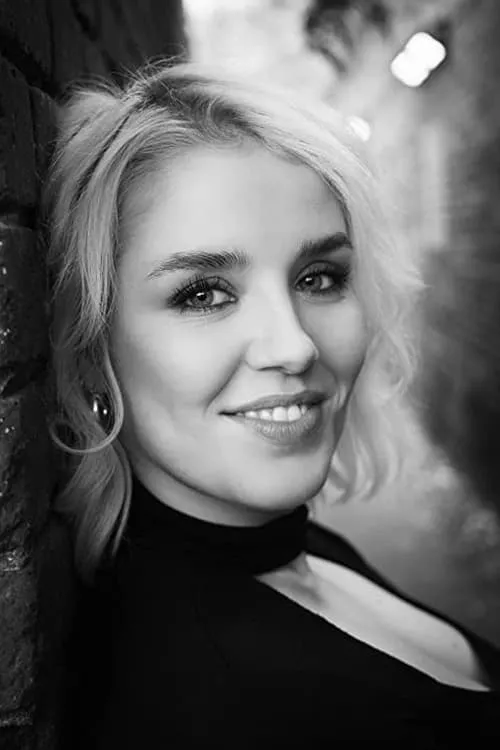 Fionna Hewitt-Twamley ha trabajado con Rebecca Grimes en 1 ocasiones