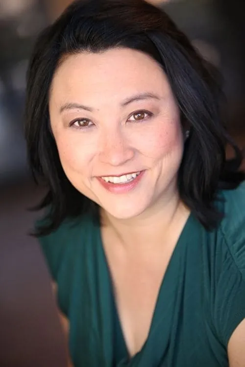 Rebecca Hill Casey interpretando a Gina