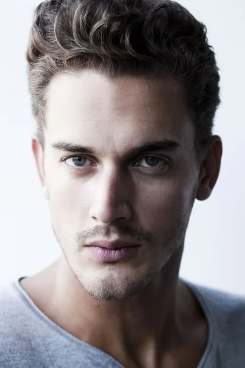 Zeynep Elçin Özdemir ha trabajado con Recep Güneysu en 1 ocasiones