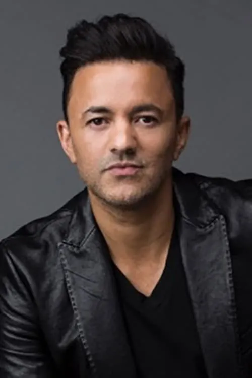 Simon Fuller ha trabajado con RedOne en 1 ocasiones