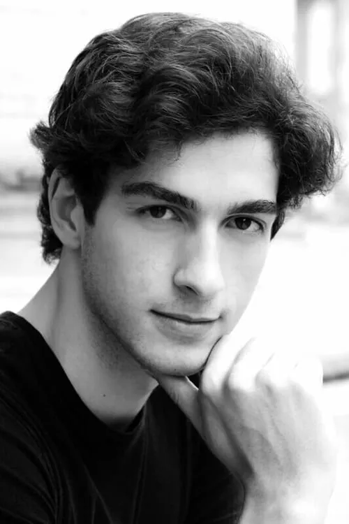 Emma Maguire ha trabajado con Reece Clarke en 3 ocasiones