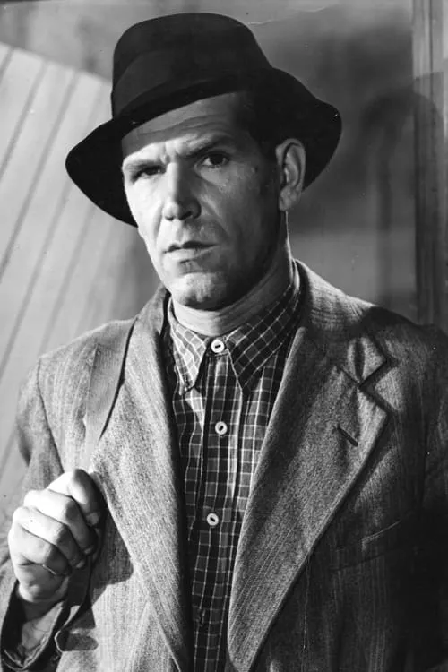 Reino Helismaa interpretando a Roope (uncredited)