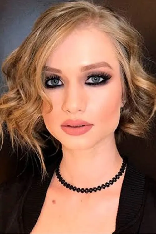 Renata Dutra — personaje: Luciana