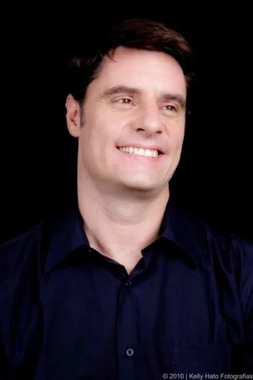 Lorena Queiroz ha trabajado con Renato Scarpin en 1 ocasiones