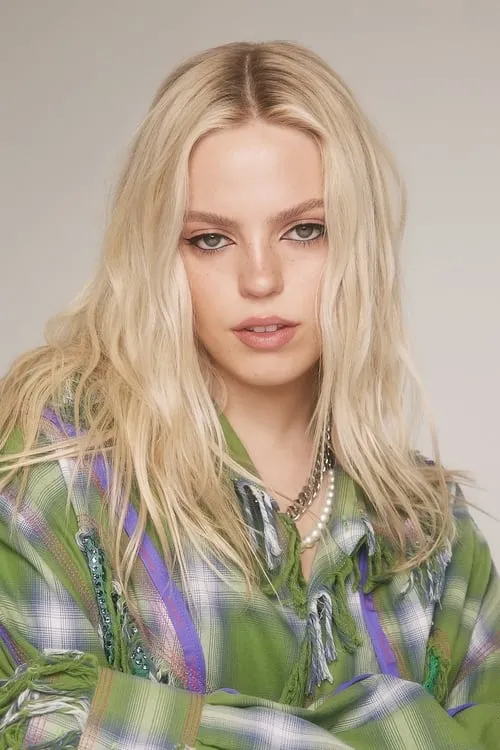 Reneé Rapp interpretando a Regina George