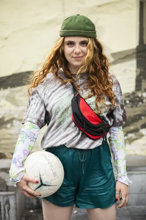 Renee Vaerewijck — personaje: Tina