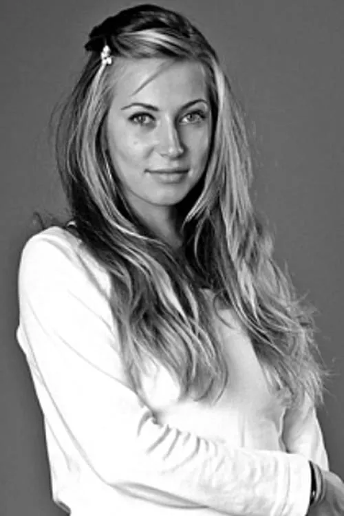Vanina Arias ha trabajado con Reni Sirmina en 1 ocasiones