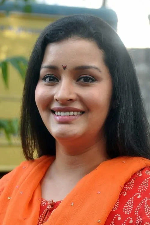 Renu Desai interpretando a Geetanjali