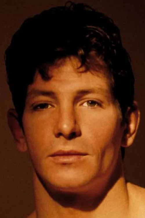 Rev Sutton interpretando a 