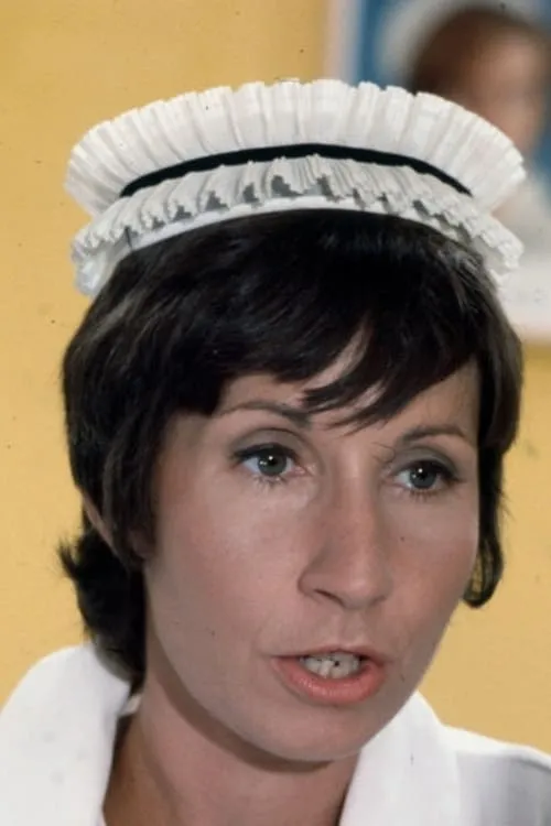 Reva Rose interpretando a Lulu